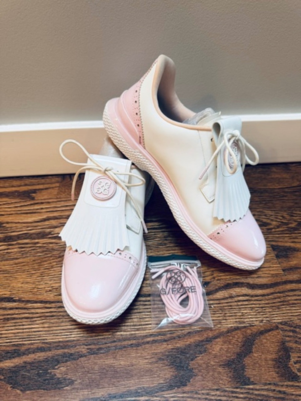 G/Fore Women's Kiltie Golf Shoes. 9.5